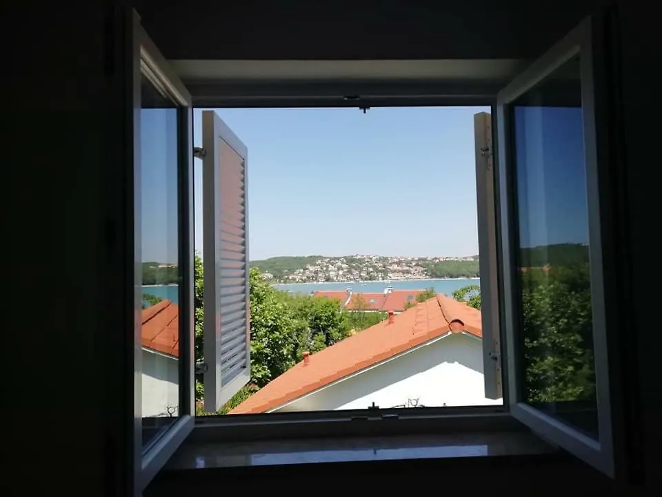 Apartment Sun & Sea Krk Town 0*,  Croatia